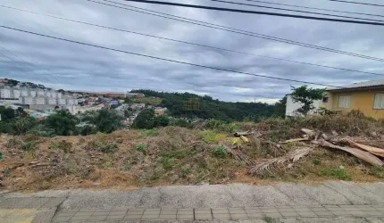 Maravilhoso terreno 828,80m² em São Roque