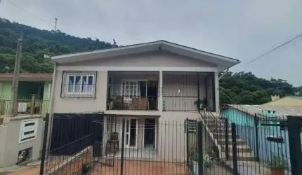 Excelente casa dois pisos, duas moradias NO FÁTIMA