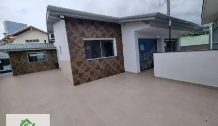 Casa com 3 dormitórios à venda, 128 m² por R$ 1.450.000,00 - Centro - Caraguatatuba/SP