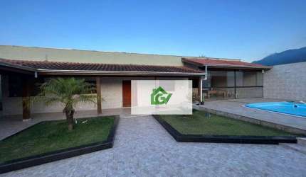 Casa com 3 dormitórios à venda, 600 m² por R$ 800.000,00 - Pegorelli - Caraguatatuba/SP