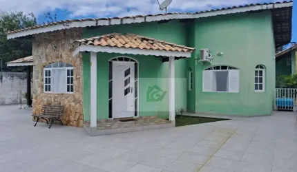Casa com 2 dormitórios à venda, 168 m² por R$ 750.000,00 - Pontal de Santa Marina - Caraguatatuba/SP