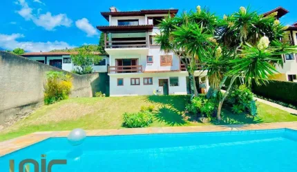 Casa com 5 dormitórios à venda, 601 m² por R$ 1.800.000,00 - Iucas - Teresópolis/RJ