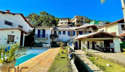 Casa com 4 dormitórios à venda, 250 m² por R$ 1.290.000,00 - Tijuca - Teresópolis/RJ