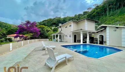 Casa com 4 dormitórios à venda, 276 m² por R$ 1.690.000,00 - Barra do Imbuí - Teresópolis/RJ