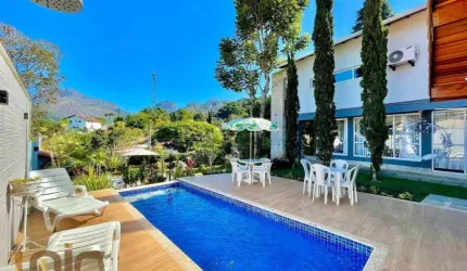 Casa com 4 dormitórios à venda, 500 m² por R$ 2.490.000,00 - Golfe - Teresópolis/RJ