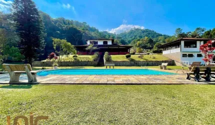 Casa com 4 dormitórios à venda, 900 m² por R$ 1.700.000,00 - Albuquerque - Teresópolis/RJ