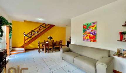 Casa com 4 dormitórios à venda, 119 m² por R$ 798.000,00 - Parque do Ingá - Teresópolis/RJ