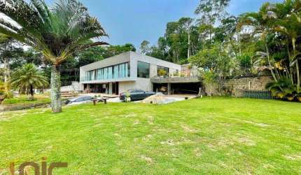Casa com 4 dormitórios à venda, 450 m² por R$ 1.995.000,00 - Golfe - Teresópolis/RJ