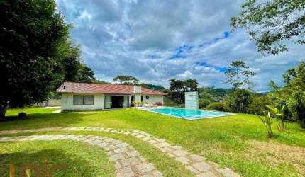 Casa com 4 dormitórios à venda, 270 m² por R$ 1.500.000,00 - Parque do Imbui - Teresópolis/RJ