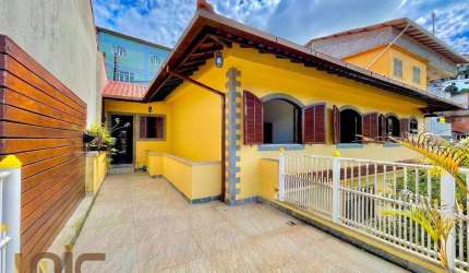 Casa com 3 dormitórios à venda, 300 m² por R$ 900.000,00 - Barra do Imbuí - Teresópolis/RJ