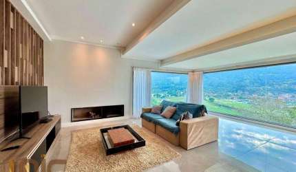 Casa com 3 dormitórios à venda, 500 m² por R$ 3.800.000,00 - Comary - Teresópolis/RJ