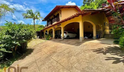 Casa com 5 dormitórios à venda, 271 m² por R$ 1.200.000,00 - Albuquerque - Teresópolis/RJ