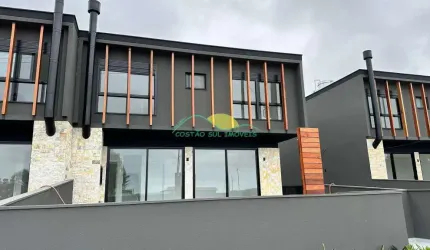 ALUGUEL - Casa com 3 suítes no Residencial Morada das Pedras, a 290m da Praia do Morro das Pedras -