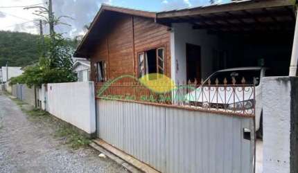Casa com 3 dormitórios à venda  no Morro das Pedras – Florianópolis Sc