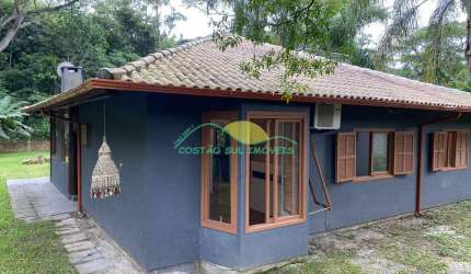 Casa com 3 Dormitórios sendo 2 suítes em área total de 800 m² – Conforto e Espaço no Rio Tavares em