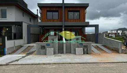 Casa com 3 suítes, 200 metros  da Praia  à venda, Campeche, Florianópolis, SC