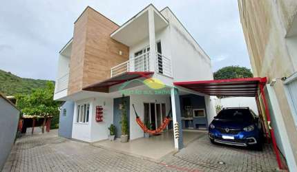 Casa com 3 quartos, sendo um suíte, com Escritura Pública, no Alto Ribeirão - Ribeirão da Ilha - Fl