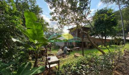 Casa com vista espetacular, à venda, no  Ribeirão da Ilha em Florianópolis, SC ( Aceita Permuta)