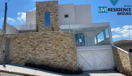 Excelente residência com fino acabamento em bairro nobre!