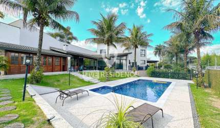 Casa à venda no condomínio Jardim Santa Rosa, Itatiba-SP