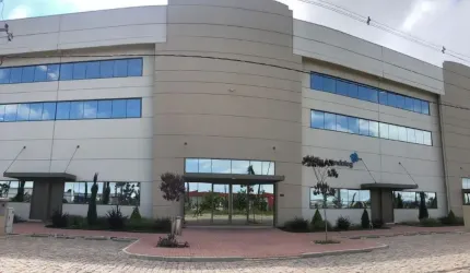 Escritório no Melhor Condomínio Industrial do Brasil: Portal do Porto