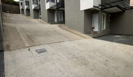 CASA EM CONDOMINIO FECHADO PROXIMO AO CENTRO