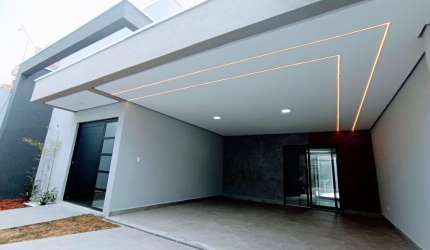 CASA DE ALTO PADRÃO PLANA