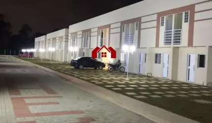 Casa para Venda em Cotia, Parque Rincão, 2 dormitórios, 2 banheiros, 2 vagas