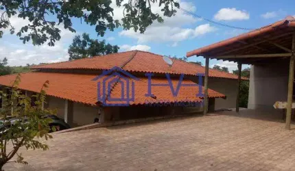 Chácara / sítio com 4 quartos à venda na Zona Rural, Baldim  por R$ 475.000