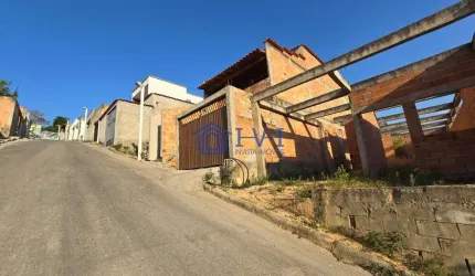 Casa em condomínio fechado com 3 quartos à venda no Santa Cruz, Vespasiano  por R$ 180.000