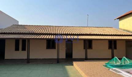 Casa com 5 quartos à venda no Jardim Ipê, Lagoa Santa  por R$ 1.700.000