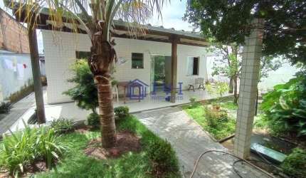 Casa com 2 quartos à venda em Camargos, Belo Horizonte  por R$ 700.000