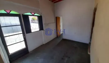 Casa comercial com 1 sala para alugar no Asteca (São Benedito), Santa Luzia  por R$ 1.200