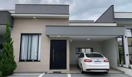 Casa Térrea em Indaiatuba, Condomínio Mantova com 3 suítes - 140 m²