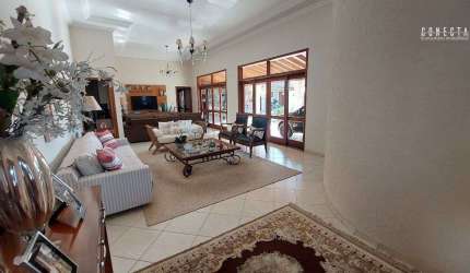 Casa Térrea em Indaiatuba, Condomínio Portal dos Ipês com 3 suítes - 330 m²