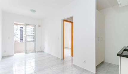 Apartamento 1 dormitório para alugar, 34 m² por R$ 2.000,00mês + taxas,  aceita PET, Centro - Curitiba/PR