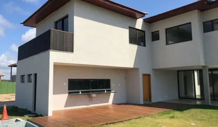 Casa à venda no bairro Centro - Mata de São João/BA