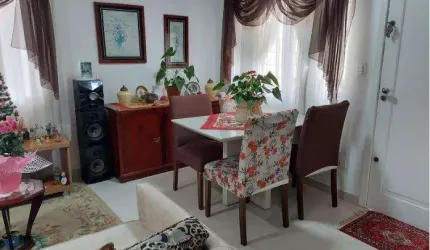Sobrado em Condomínio para Venda em Curitiba, CAJURU, 3 dormitórios, 2 banheiros, 3 vagas
