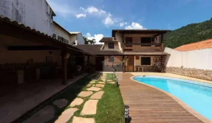 Casa com 4 dormitórios à venda, 320 m² por R$ 1.800.000,00 - Flamengo - Maricá/RJ