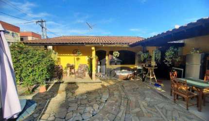 Casa com 3 dormitórios à venda, 150 m² por R$ 690.000,00 - Mumbuca - Maricá/RJ