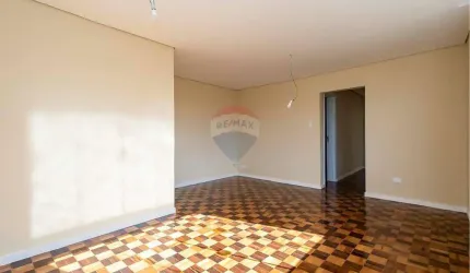 Apartamento todo reformado com 90 m2  e  3 quartos nos coração de Curitiba, por R$ 420.00