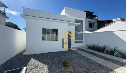 Casa com 2 dormitórios à venda, 67 m² por R$ 300.000,00 - Extensão Serramar - Rio das Ostras/RJ
