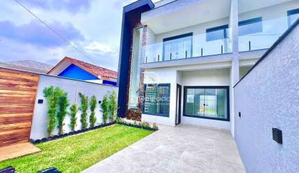 Sobrado quadra mar em Canoas