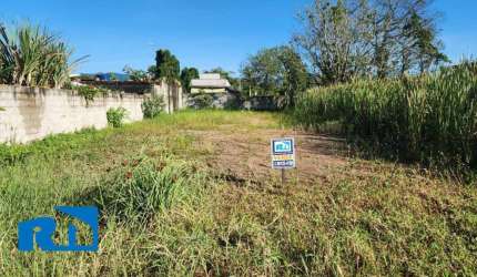 Terreno com 360m², em Caraguatatuba