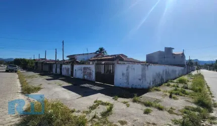 Esquina comercial a venda no Porto Novo em Caraguatatuba