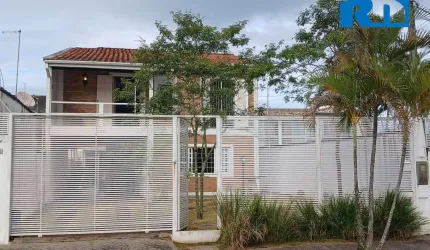Sobrado à Venda Próximo à Orla da Praia Marim de Sá - Caraguatatuba