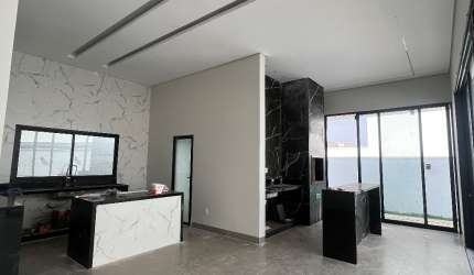 Excelente casa em Condomínio fechado na Zona Sul