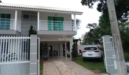 LINDA CASA COM PISCINA NA PRAIA DE MARISCAL