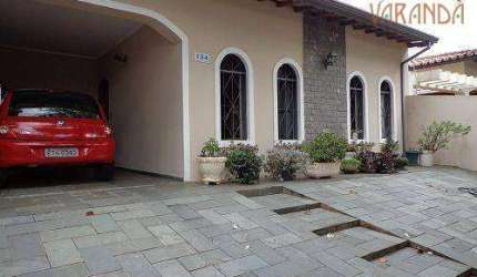 Casa com 3 dormitórios à venda, 199 m² por R$ 700.000,00 - Vila Coqueiro - Valinhos/SP