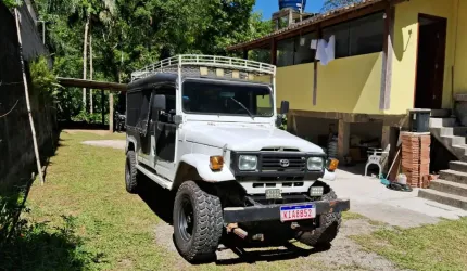 2 CASAS A VENDA NO CORISQUINHO PARATY RJ.